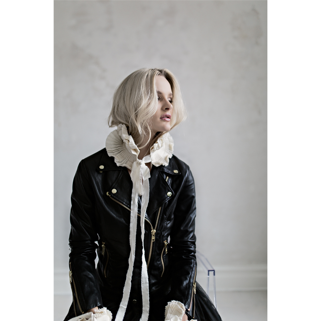 Bikery jacket Lamb wash look Black S Gold Black + Gold Bikery jacket | Frontrow Living | Läderjackor